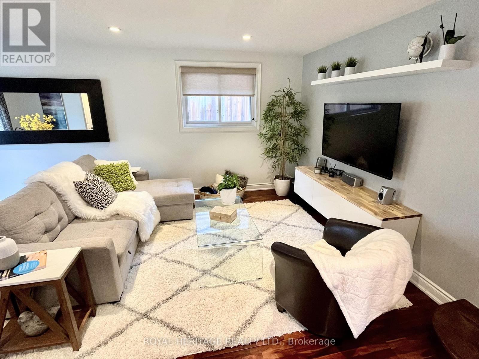 1398 Fordon Avenue, Pickering, Ontario  L1W 1J9 - Photo 8 - E12906878