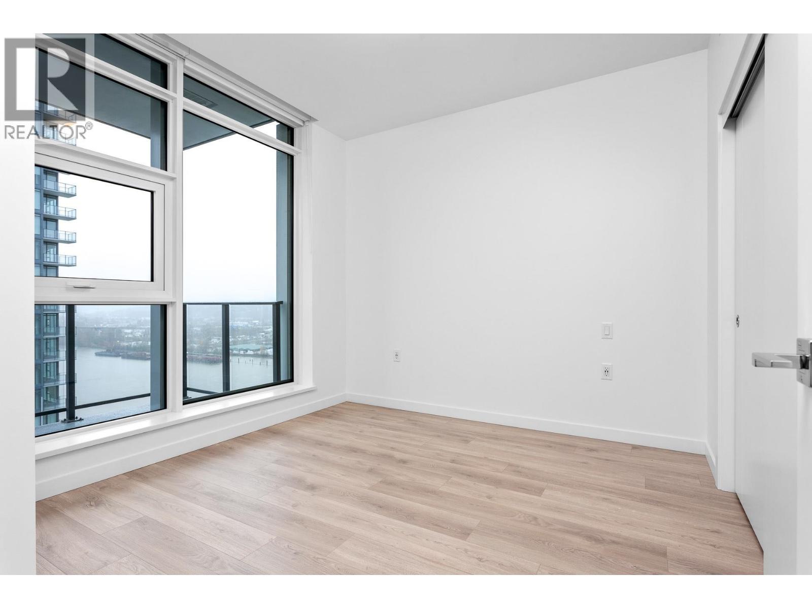 3205 680 Quayside Drive, New Westminster, British Columbia V3M 6Z6 - Photo 12 - R3102007