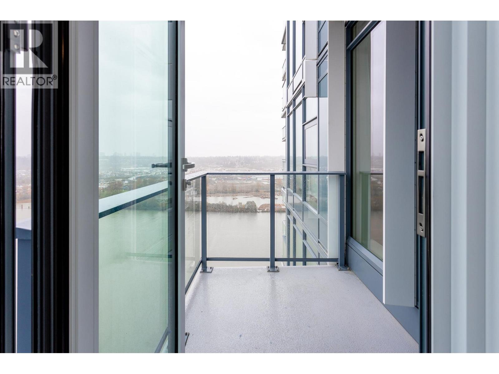 3205 680 Quayside Drive, New Westminster, British Columbia V3M 6Z6 - Photo 13 - R3102007