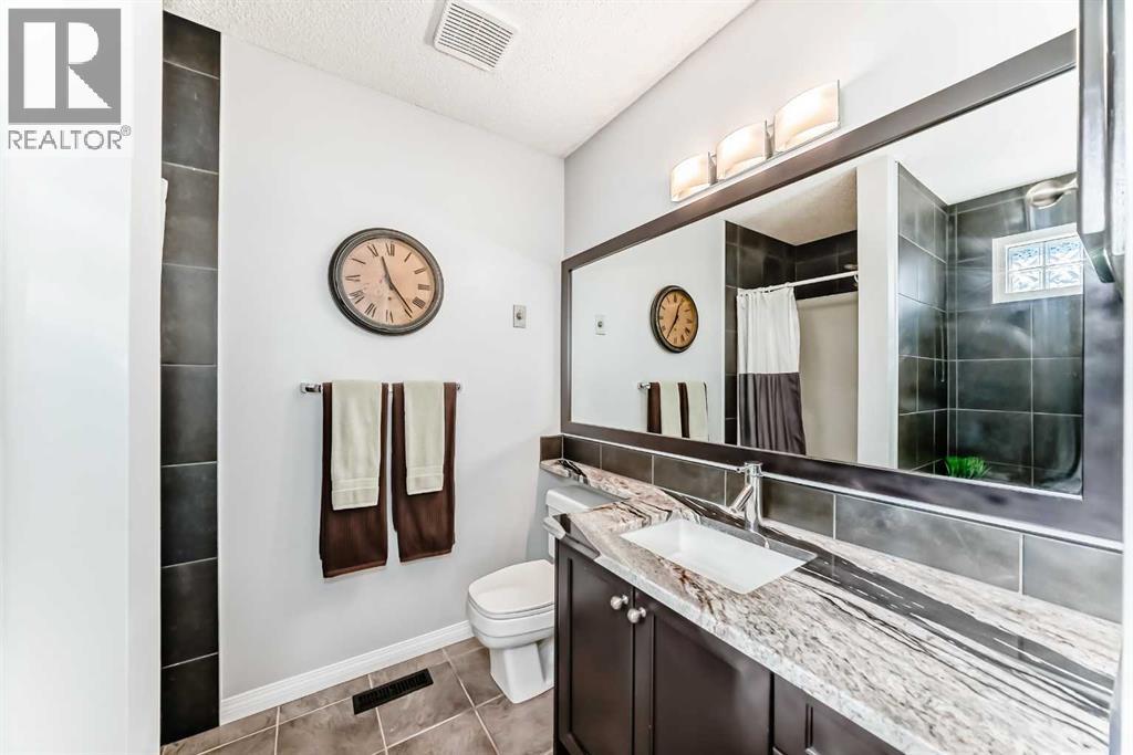55 Shawbrooke Crescent Sw, Calgary, Alberta  T2Y 3B2 - Photo 35 - A2285002