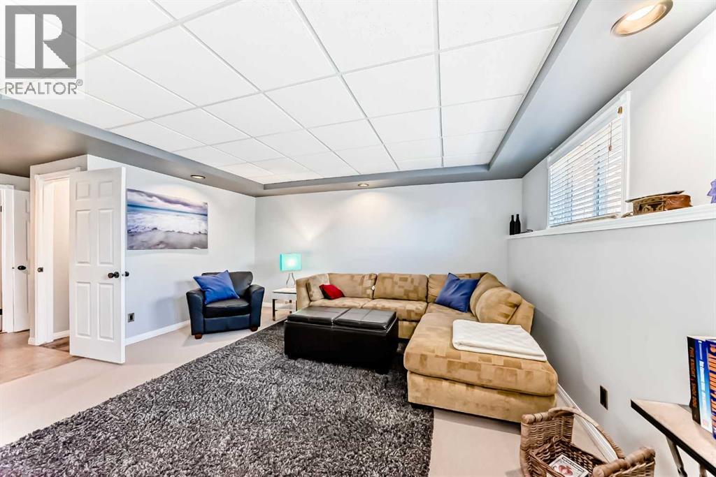 55 Shawbrooke Crescent Sw, Calgary, Alberta  T2Y 3B2 - Photo 42 - A2285002