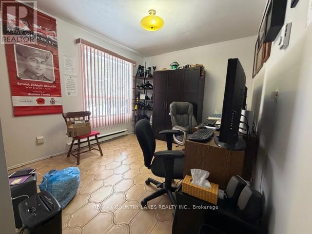 4 Macpherson Crescent, Kawartha Lakes, Ontario  K0M 2B0 - Photo 15 - X12906872