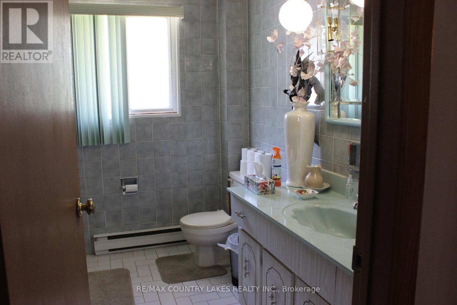 4 Macpherson Crescent, Kawartha Lakes, Ontario  K0M 2B0 - Photo 16 - X12906872