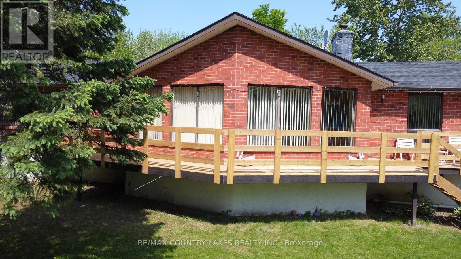 4 Macpherson Crescent, Kawartha Lakes, Ontario  K0M 2B0 - Photo 4 - X12906872