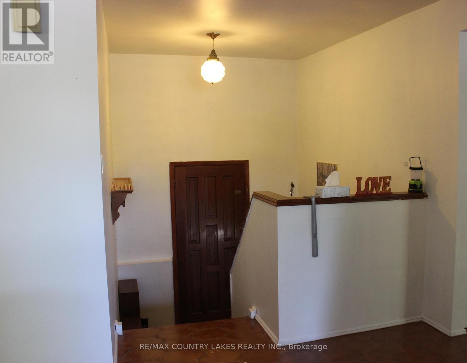 4 Macpherson Crescent, Kawartha Lakes, Ontario  K0M 2B0 - Photo 6 - X12906872