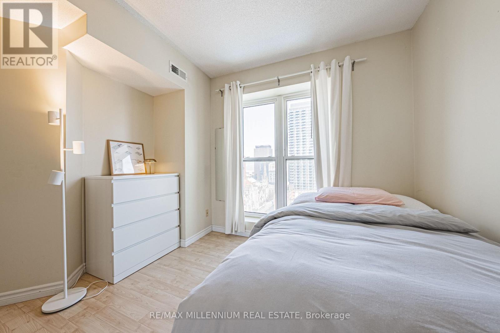 1401 - 135 James Street S, Hamilton, Ontario  L8P 2Z6 - Photo 17 - X12906876