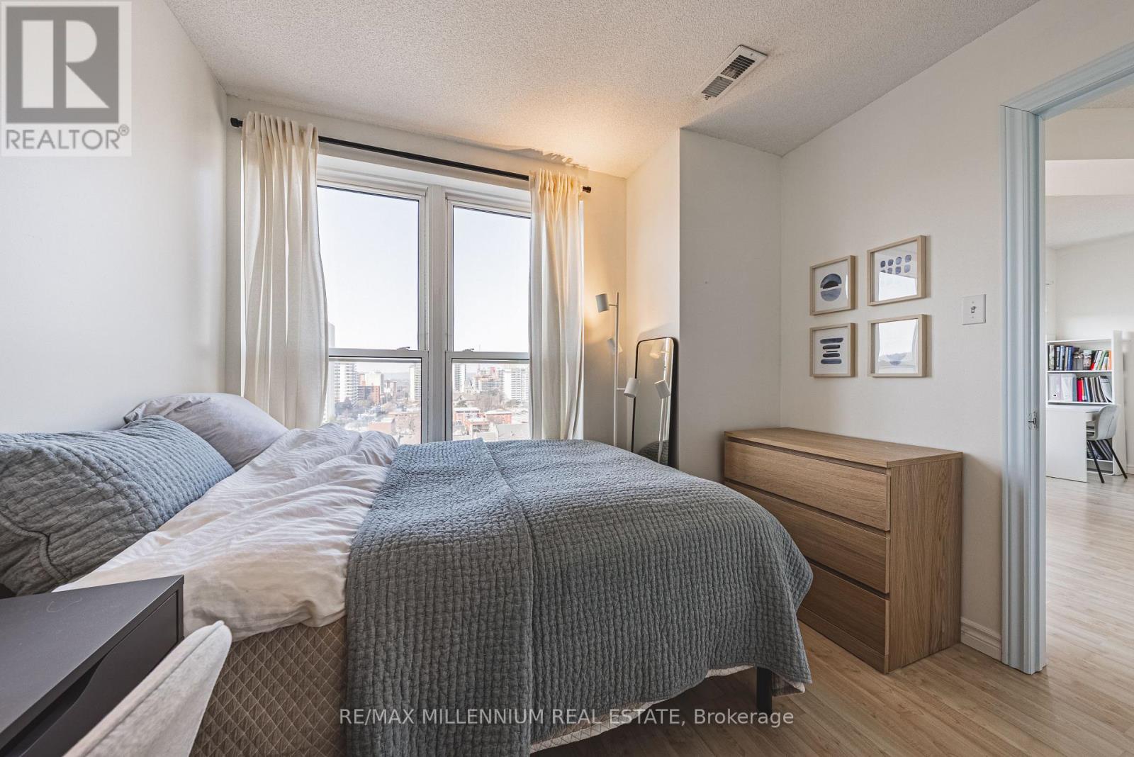 1401 - 135 James Street S, Hamilton, Ontario  L8P 2Z6 - Photo 22 - X12906876