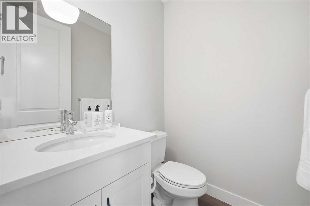 2131 31 Avenue SW, Calgary, Alberta  T2T 1T5 - Photo 17 - A2294770