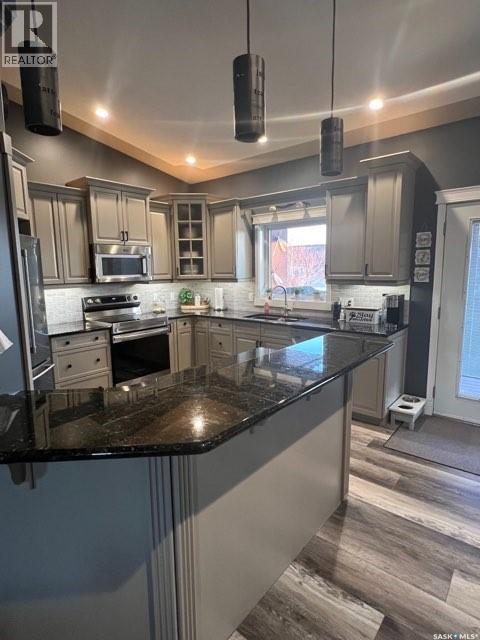 4 Ross Drive, Yorkton, Saskatchewan  S3N 4A1 - Photo 8 - SK031007