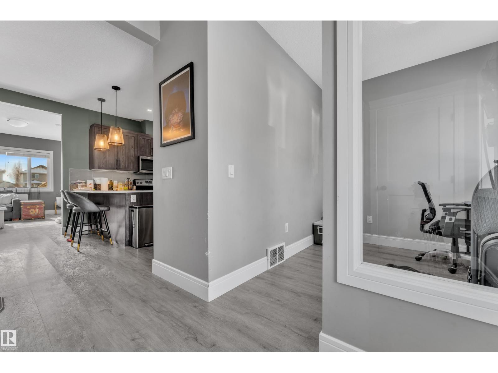 195 Kirpatrick Wy, Leduc, Alberta  T9E 0Z2 - Photo 4 - E4478543