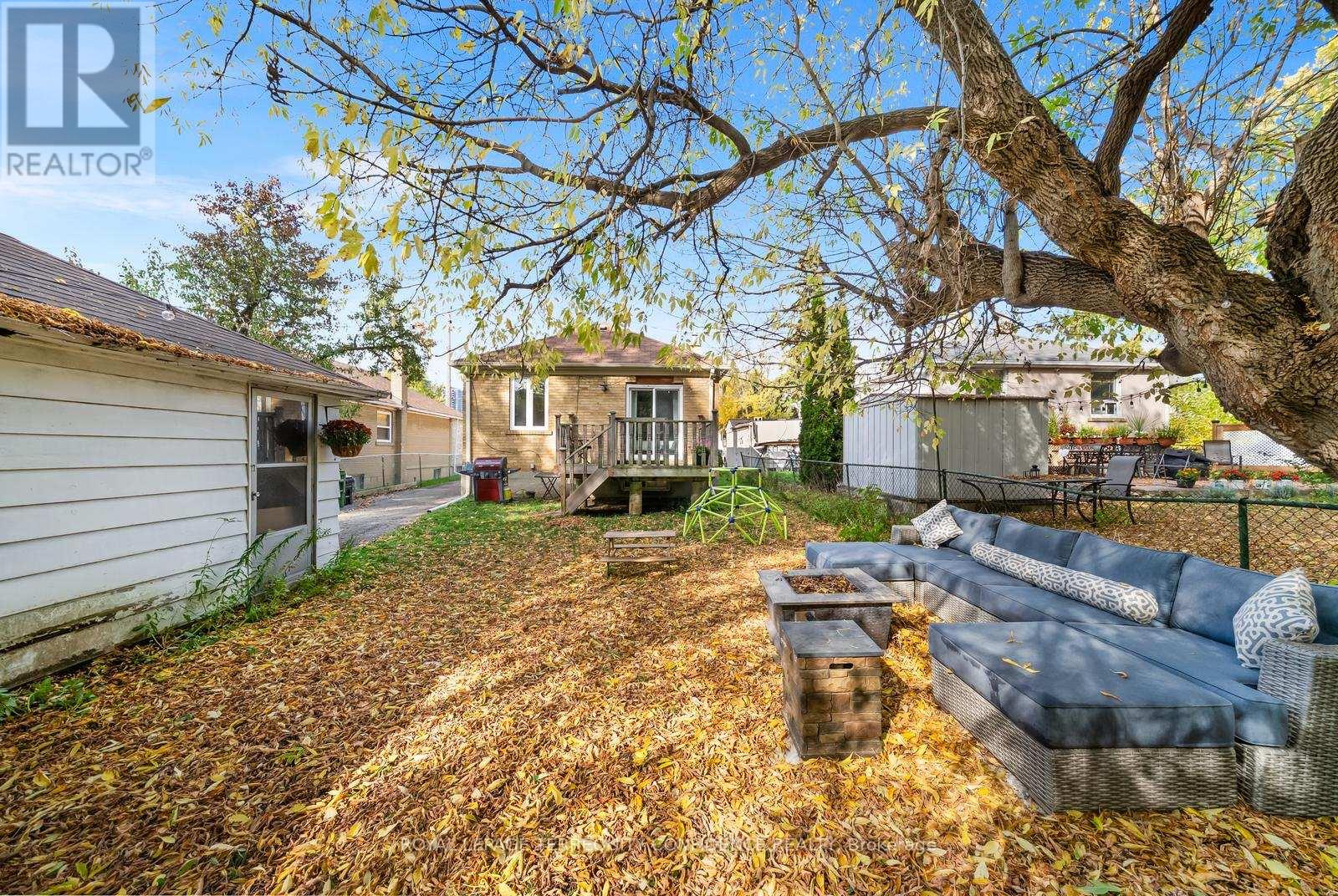 69 Nipigon Avenue, Toronto, Ontario  M2M 2V9 - Photo 33 - C12795742