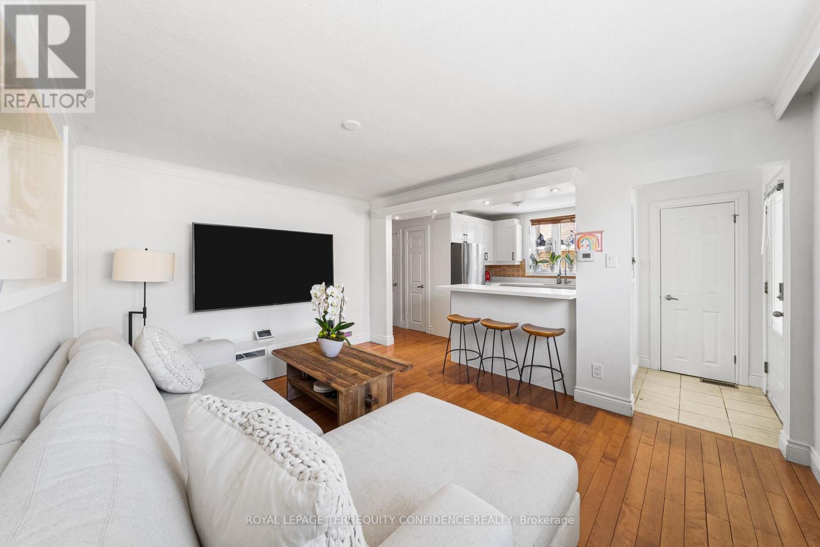 69 Nipigon Avenue, Toronto, Ontario  M2M 2V9 - Photo 8 - C12795742