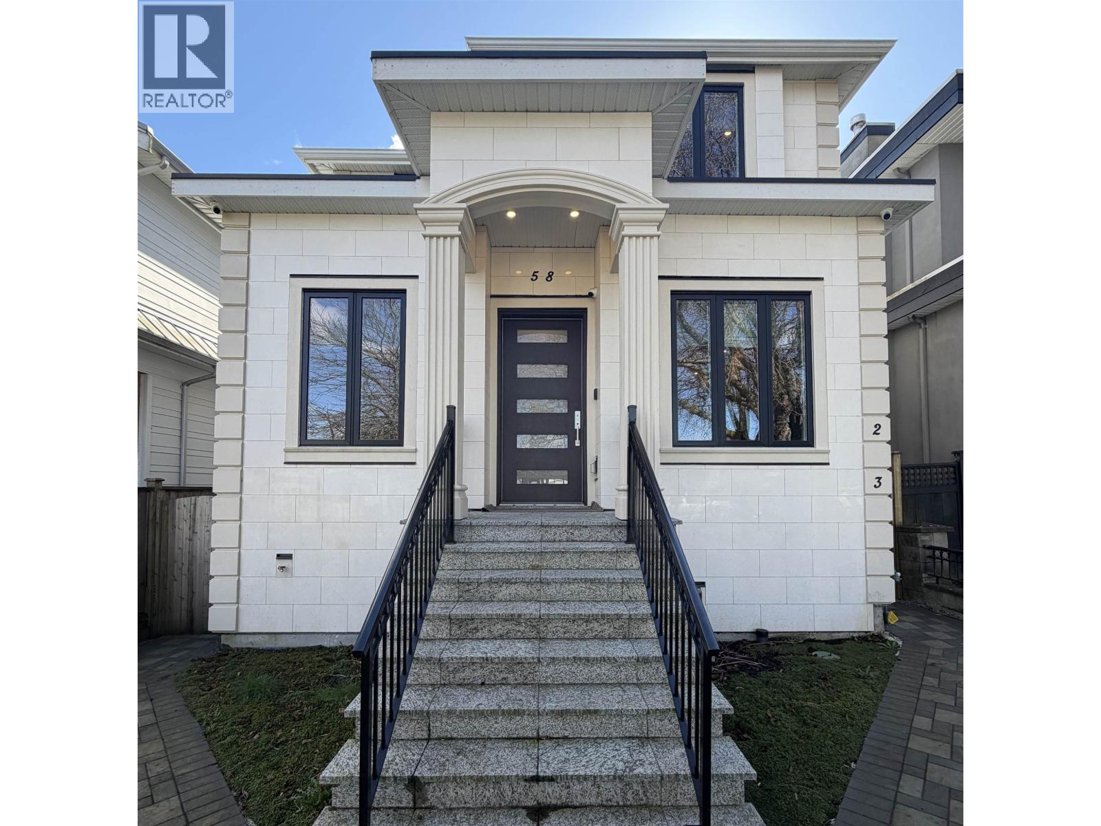 1 58 E 39TH AVENUE, Vancouver, British Columbia