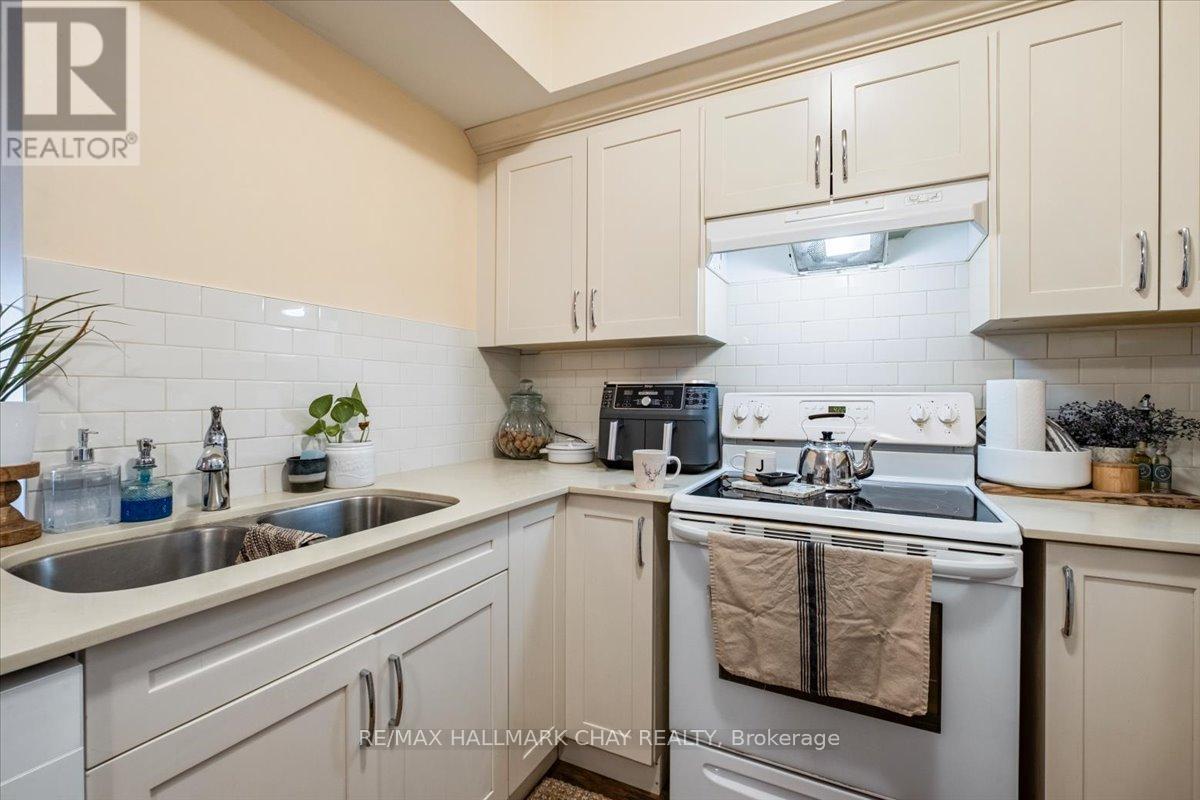 306 - 720 Yonge Street, Barrie, Ontario  L9J 0G9 - Photo 14 - S12906892