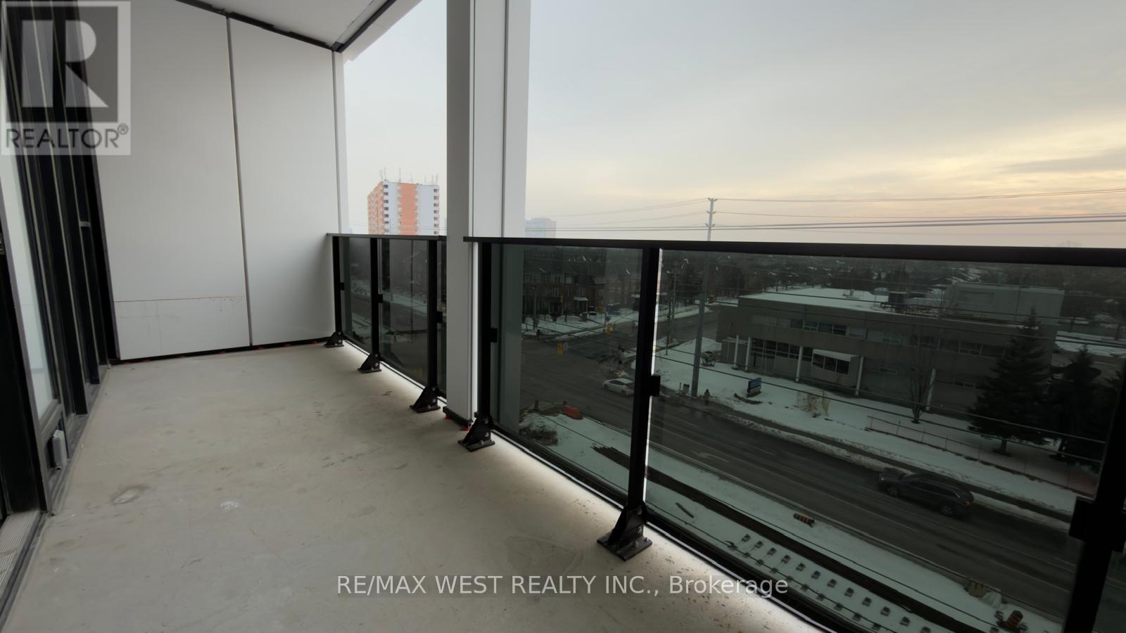 615 - 1 Fairview Road E, Mississauga, Ontario  L5A 4C6 - Photo 16 - W12906898