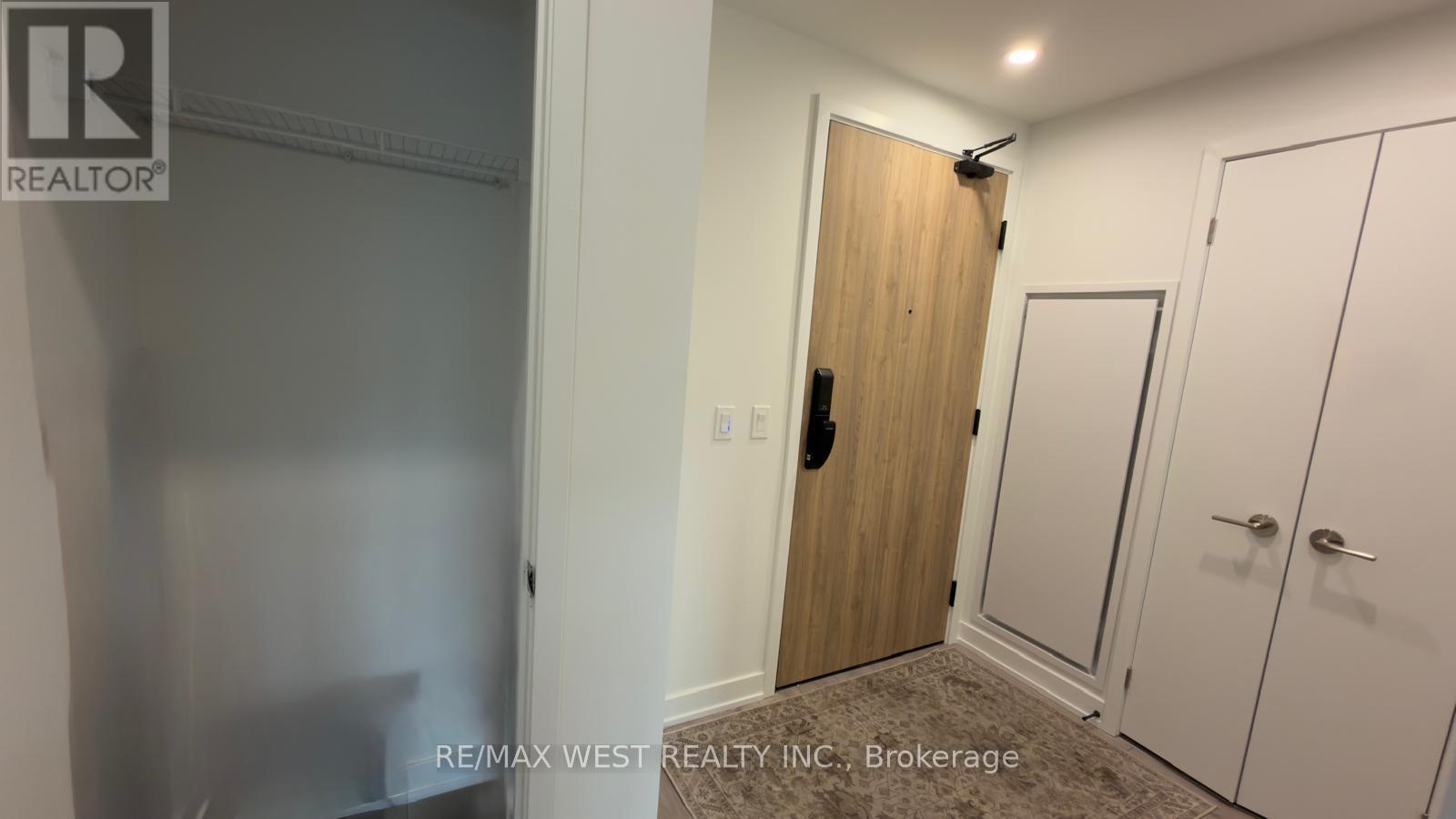 615 - 1 Fairview Road E, Mississauga, Ontario  L5A 4C6 - Photo 18 - W12906898