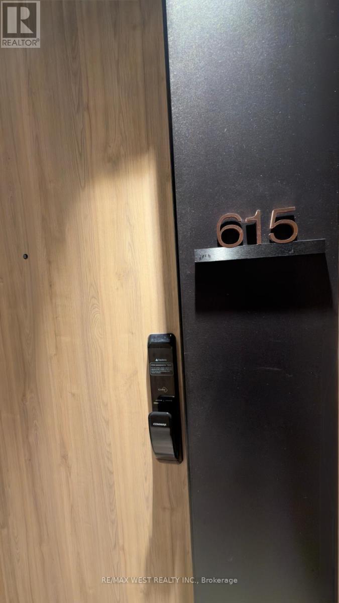 615 - 1 Fairview Road E, Mississauga, Ontario  L5A 4C6 - Photo 20 - W12906898