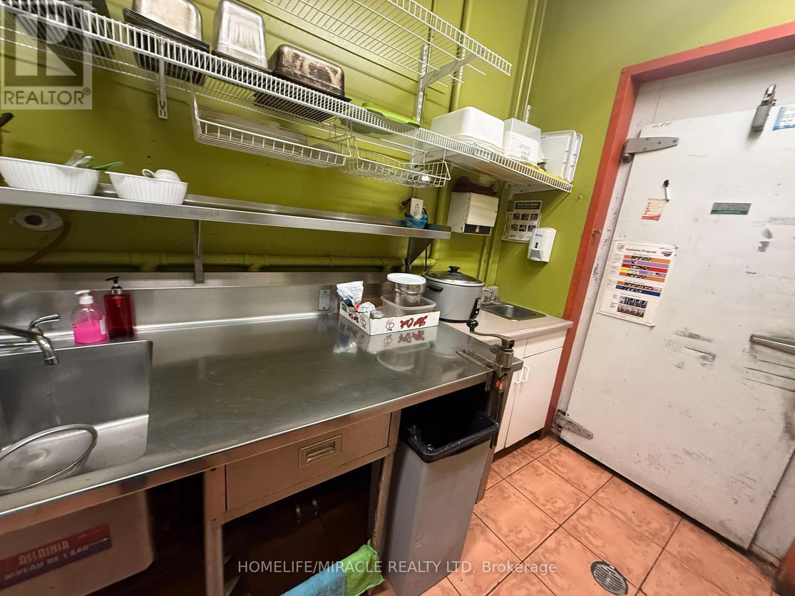 1c - 1035 Brant Street, Burlington, Ontario L7R 4X6 - Photo 31 - W12906920