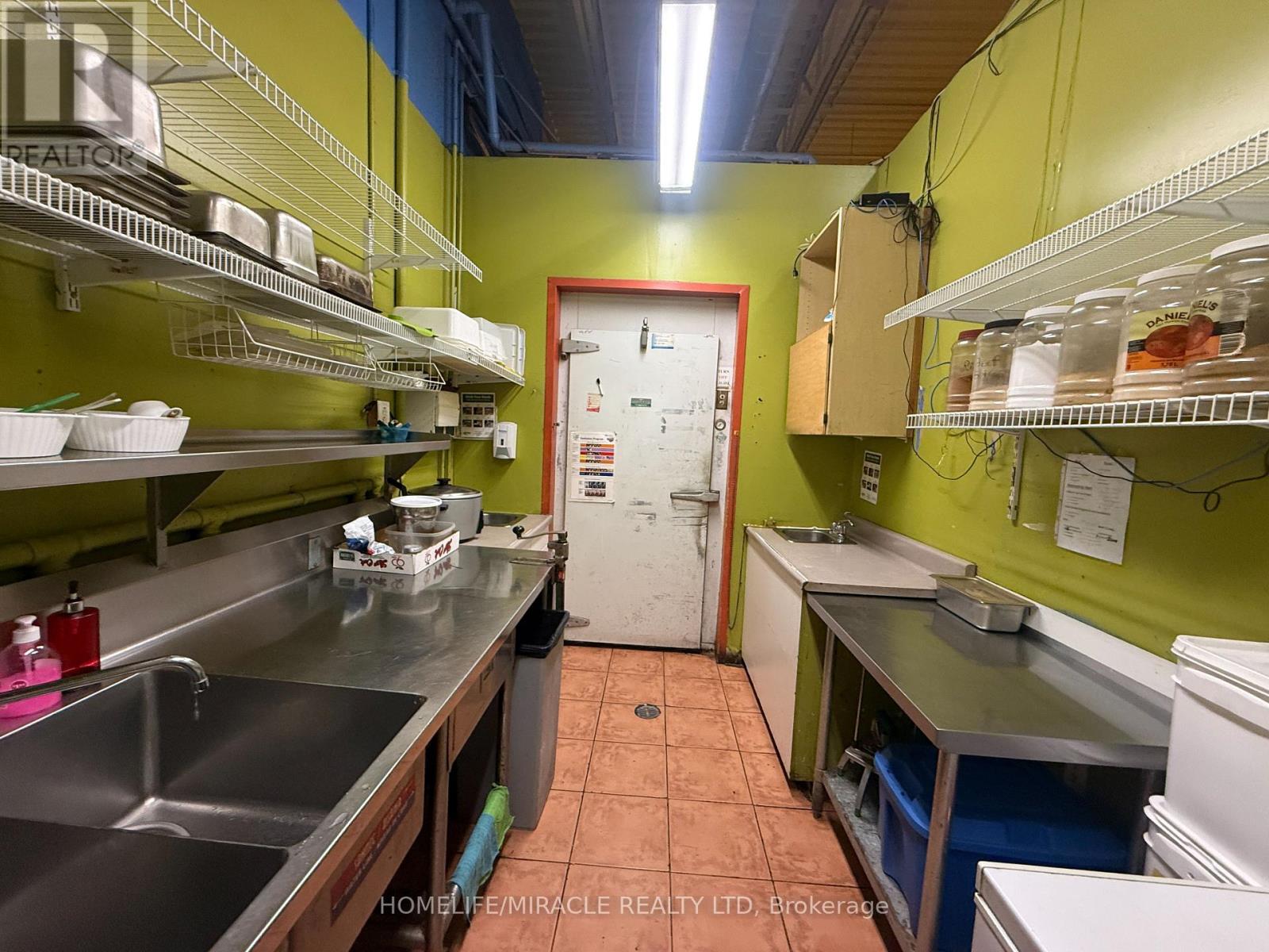 1c - 1035 Brant Street, Burlington, Ontario L7R 4X6 - Photo 32 - W12906920