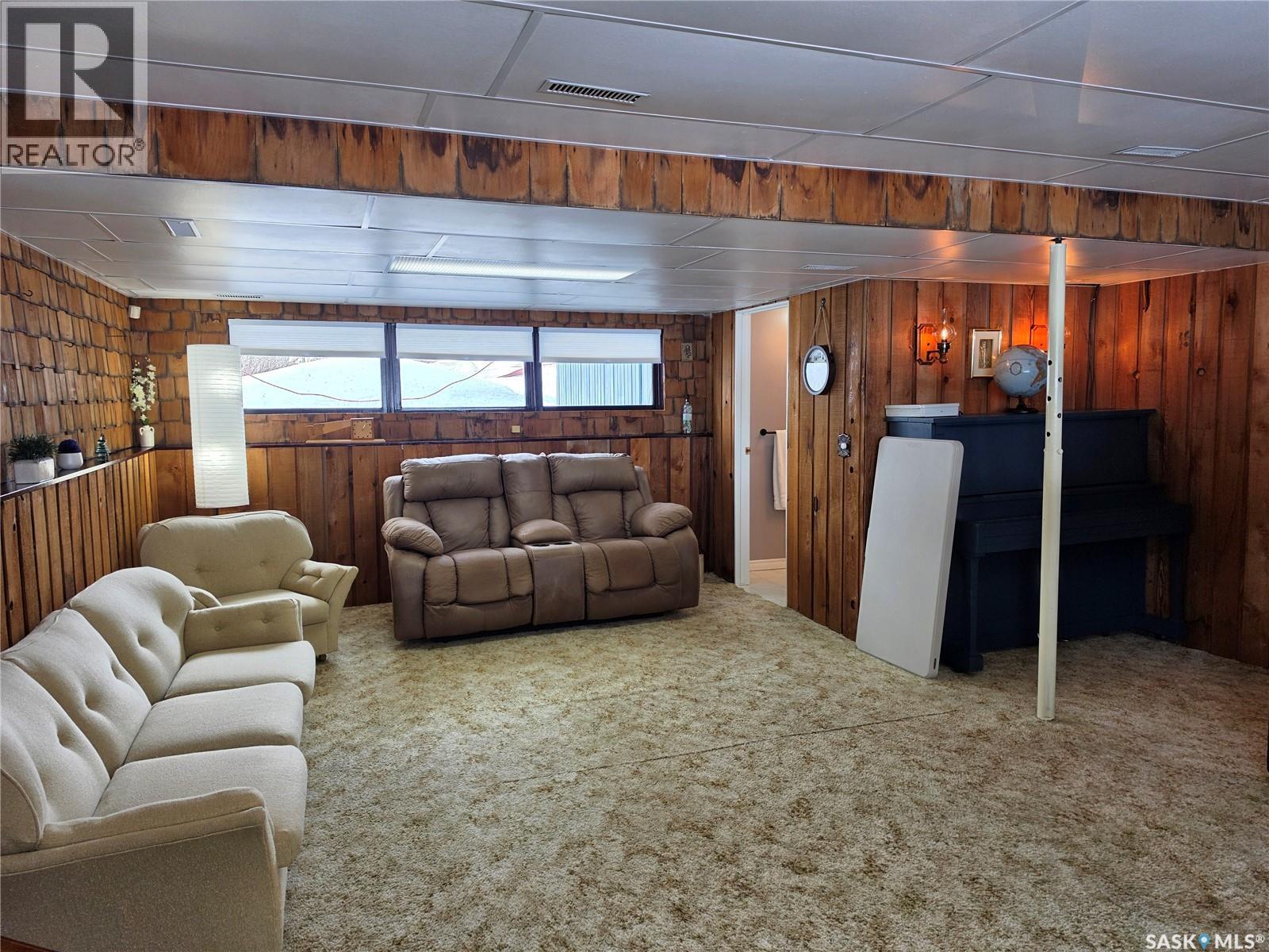 360 2nd Avenue E, Englefeld, Saskatchewan  S0K 1N0 - Photo 25 - SK031003