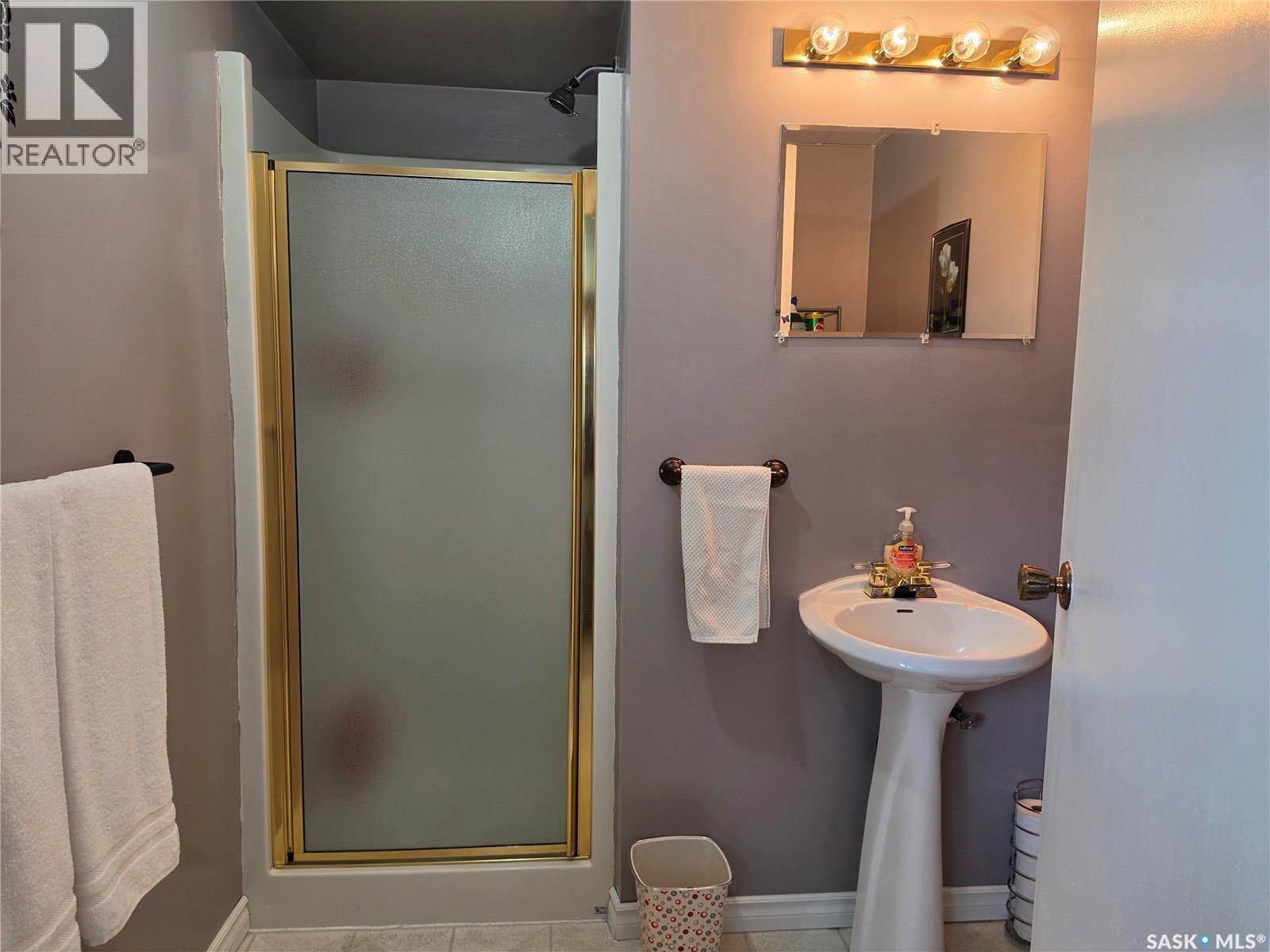 360 2nd Avenue E, Englefeld, Saskatchewan  S0K 1N0 - Photo 27 - SK031003