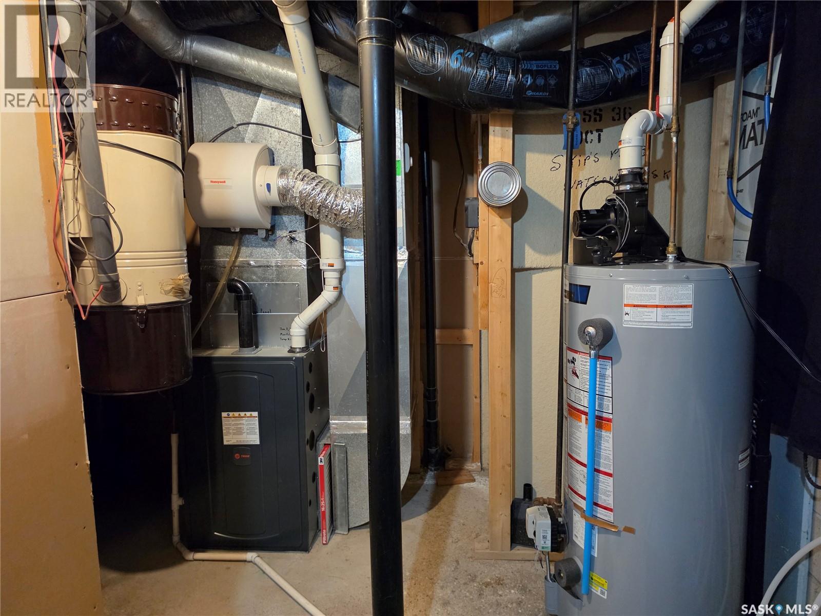 360 2nd Avenue E, Englefeld, Saskatchewan  S0K 1N0 - Photo 33 - SK031003