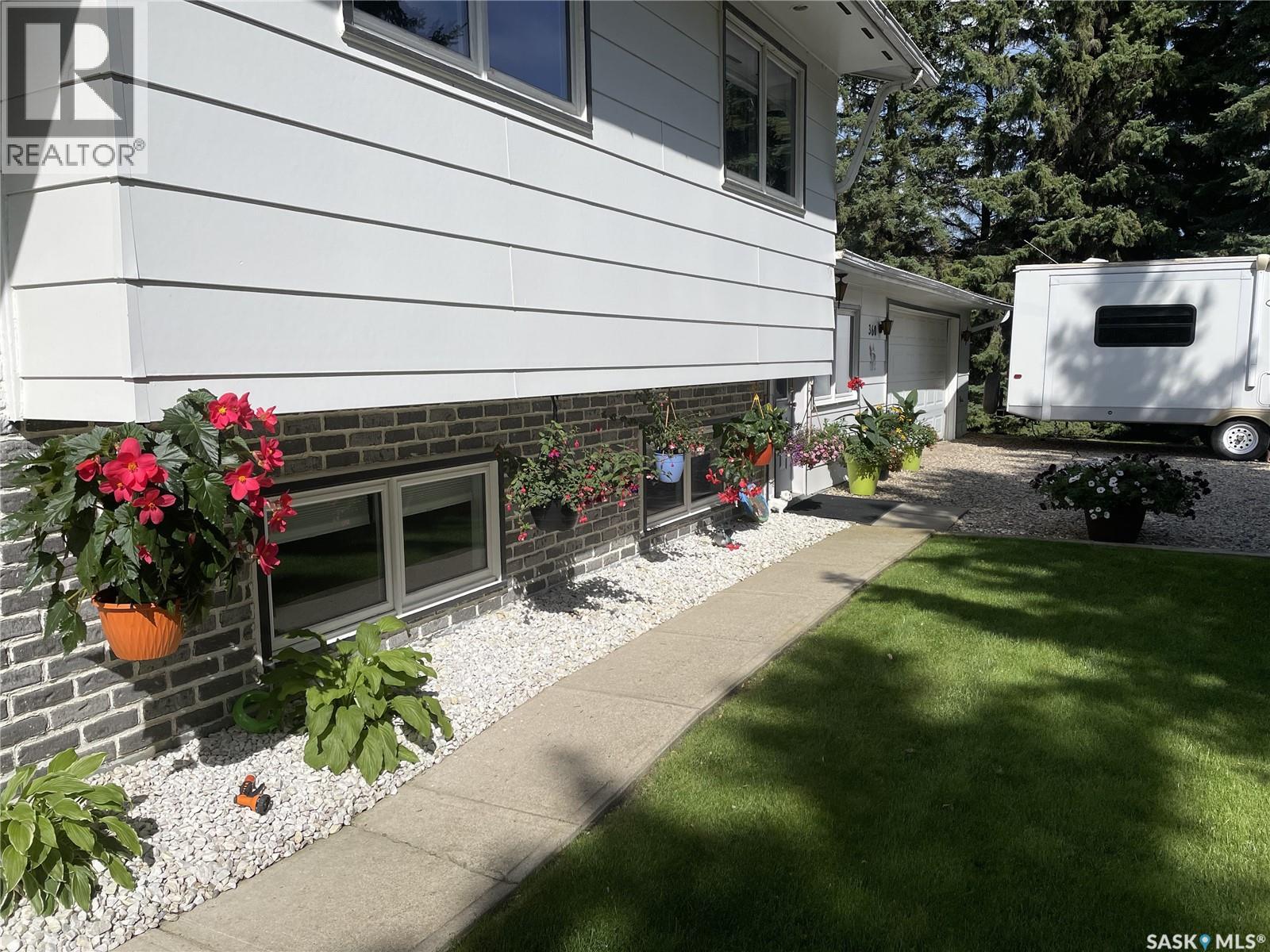 360 2nd Avenue E, Englefeld, Saskatchewan  S0K 1N0 - Photo 36 - SK031003