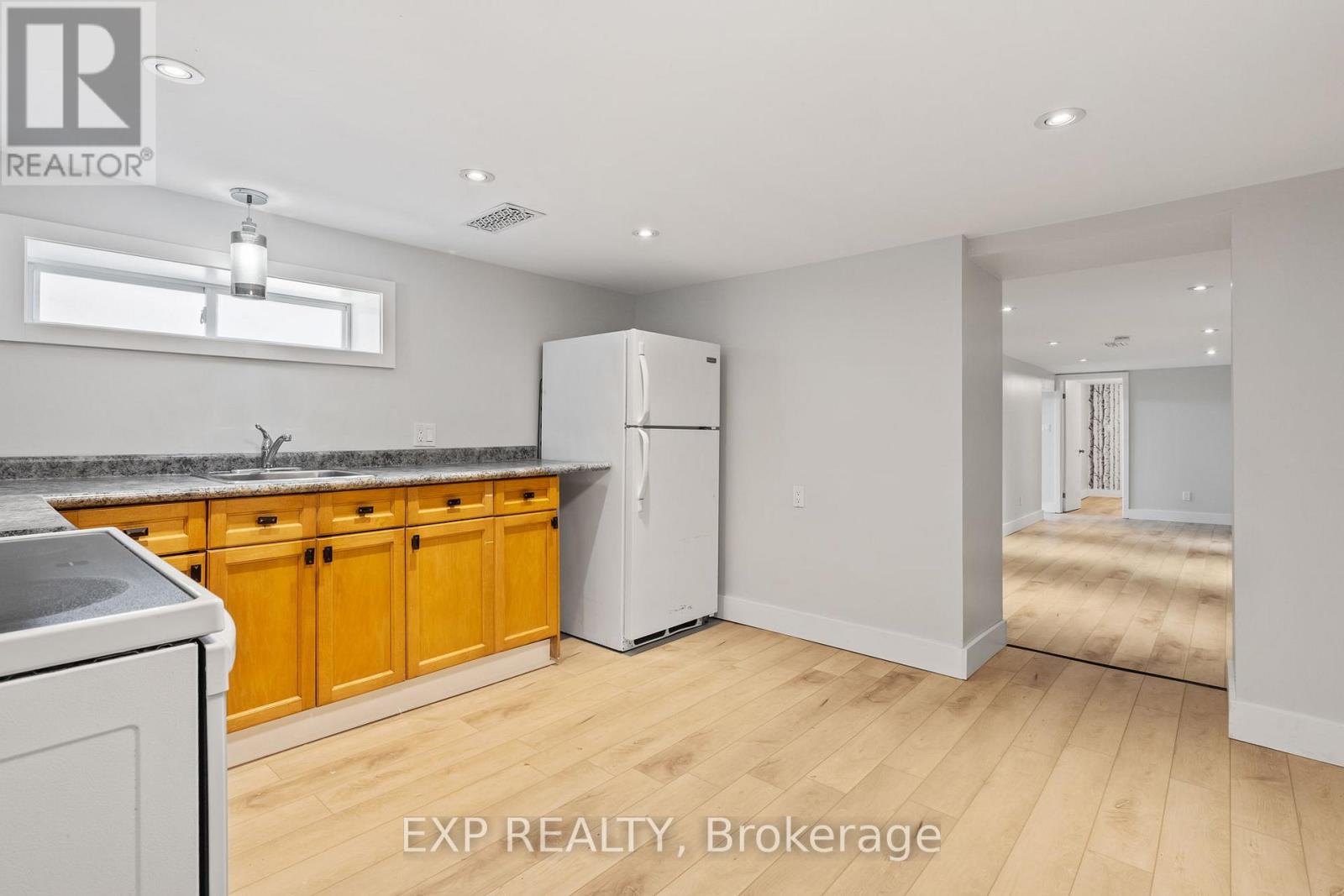 2 - 318 Ashland Avenue, London East, Ontario  N5W 4E6 - Photo 6 - X12906912