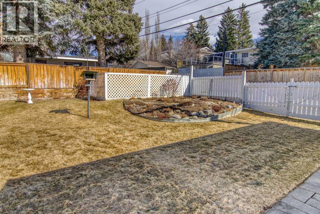 5820 Dalton Drive NW, Calgary, Alberta  T3A 1C6 - Photo 6 - A2294729