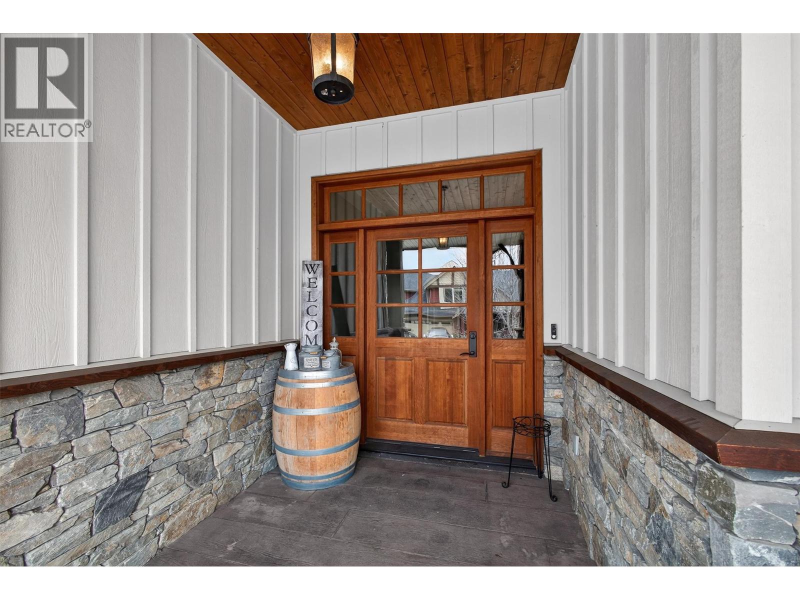 1996 Twin Ridge Court, Kelowna, British Columbia  V1V 2X8 - Photo 8 - 10379442