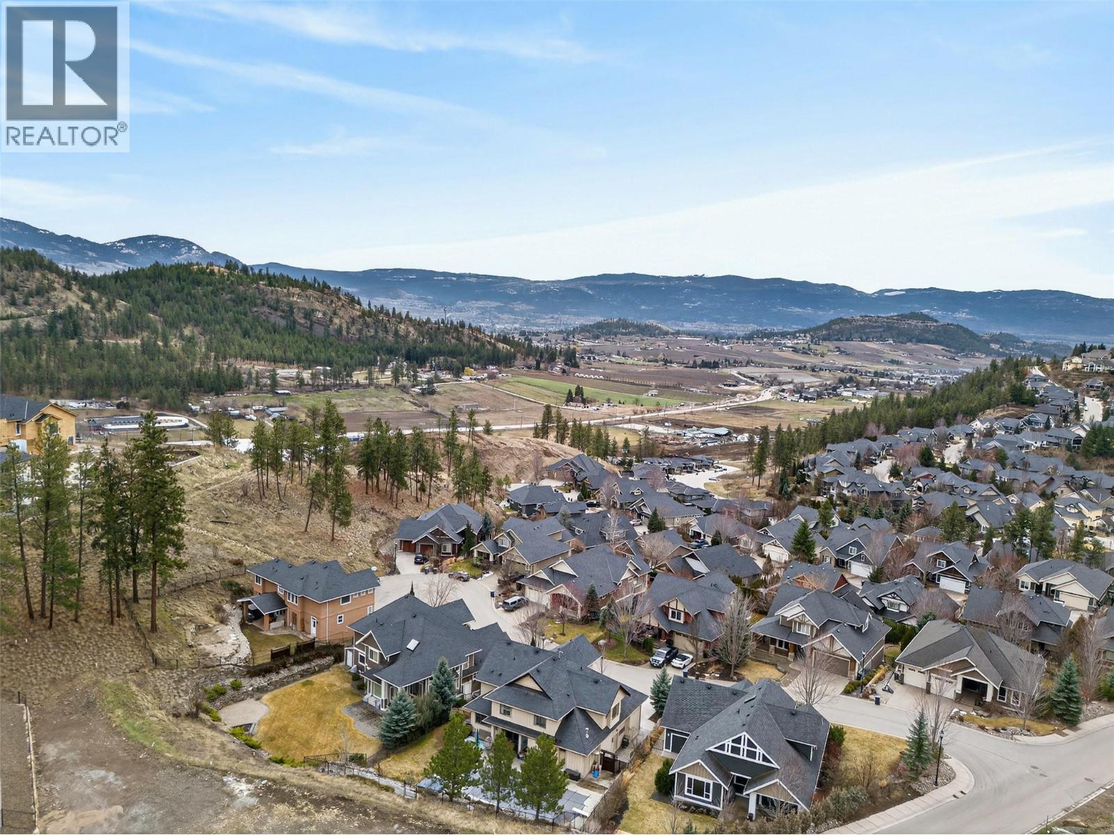 1996 Twin Ridge Court, Kelowna, British Columbia  V1V 2X8 - Photo 2 - 10379442