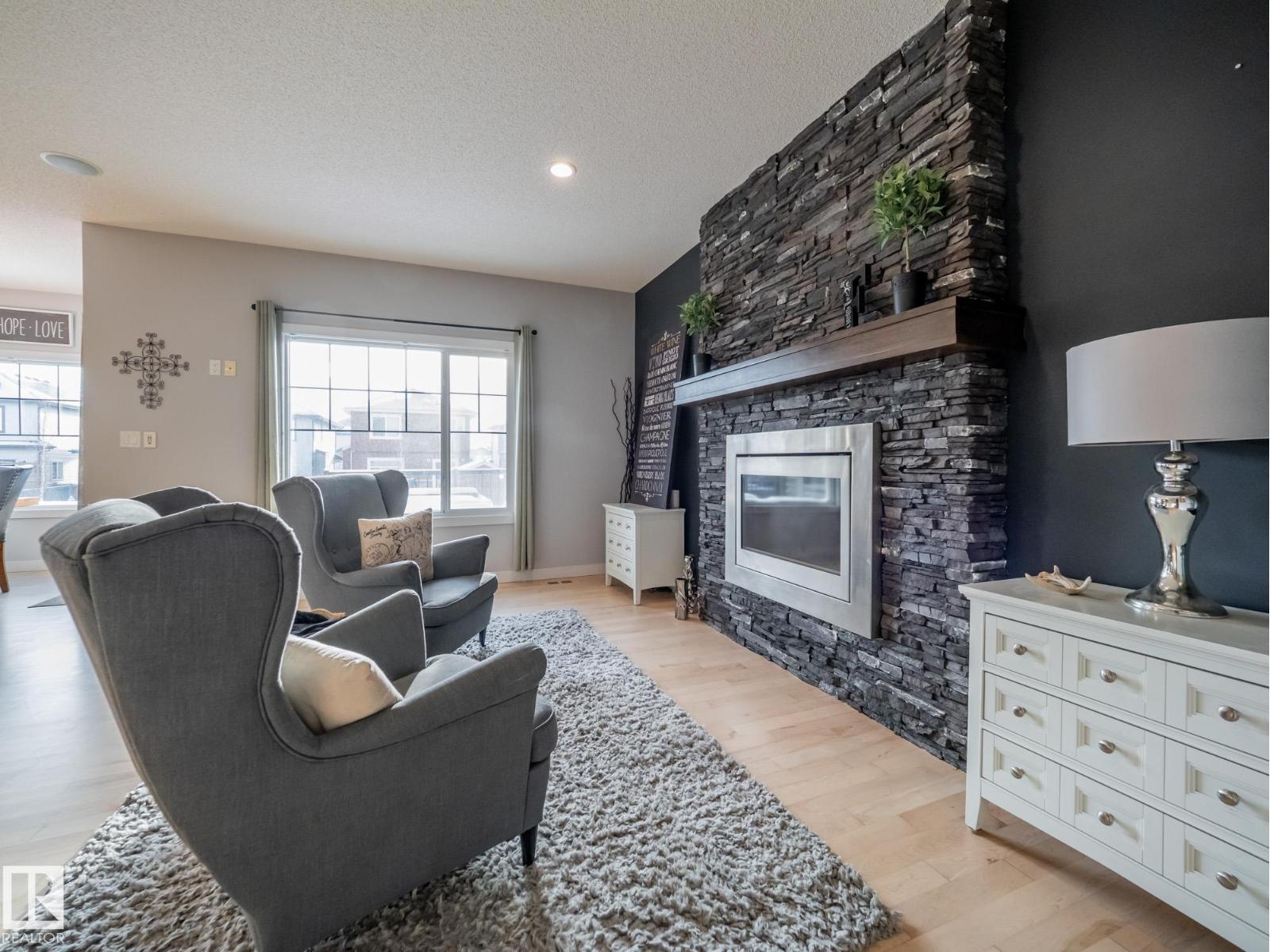 4211 Charles Cl Sw, Edmonton, Alberta  T6W 0Z5 - Photo 4 - E4478588