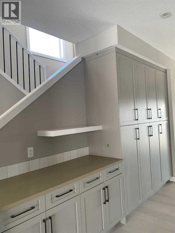 160 Crimson Ridge Place NW, Calgary, Alberta  T3L 0K4 - Photo 9 - A2276828