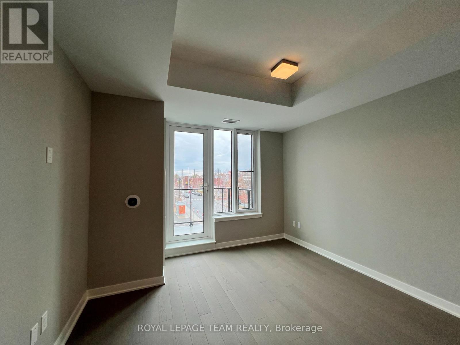 303 - 360 Deschatelets Avenue, Ottawa, Ontario  K1S 5Y1 - Photo 11 - X12906924