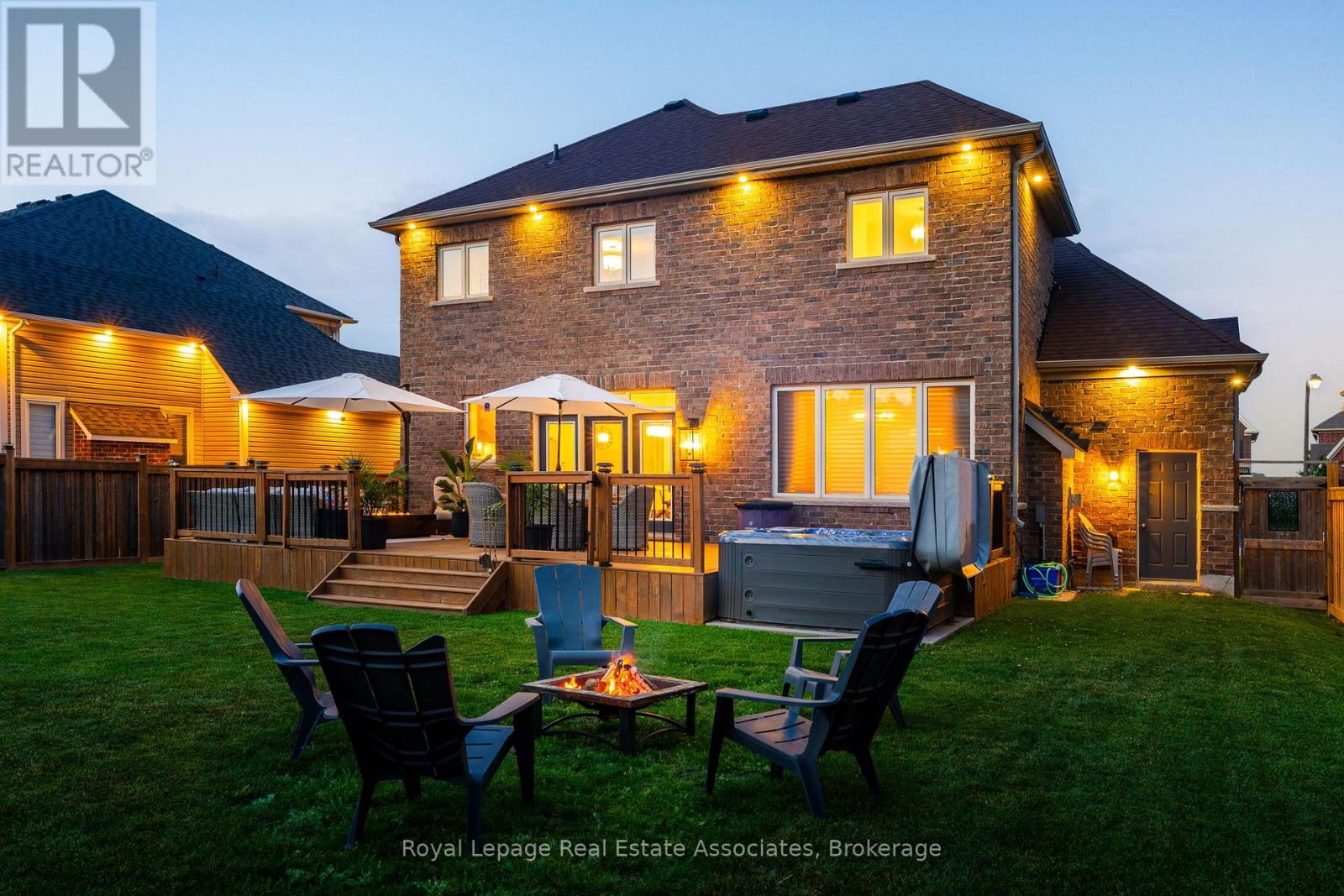 17 Mitchell Crescent, Mono, Ontario  L9W 6W6 - Photo 4 - X12501470