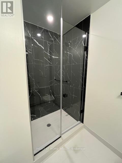 605 - 10 Graphophone Grove N, Toronto, Ontario  M6H 0E5 - Photo 6 - W12906926