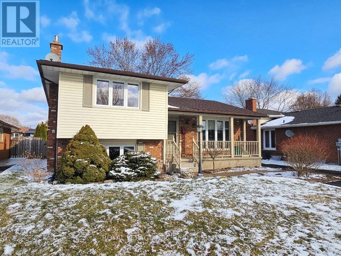 78 Page Drive, Welland, Ontario L3C 6E4 - Photo 11 - X12747326