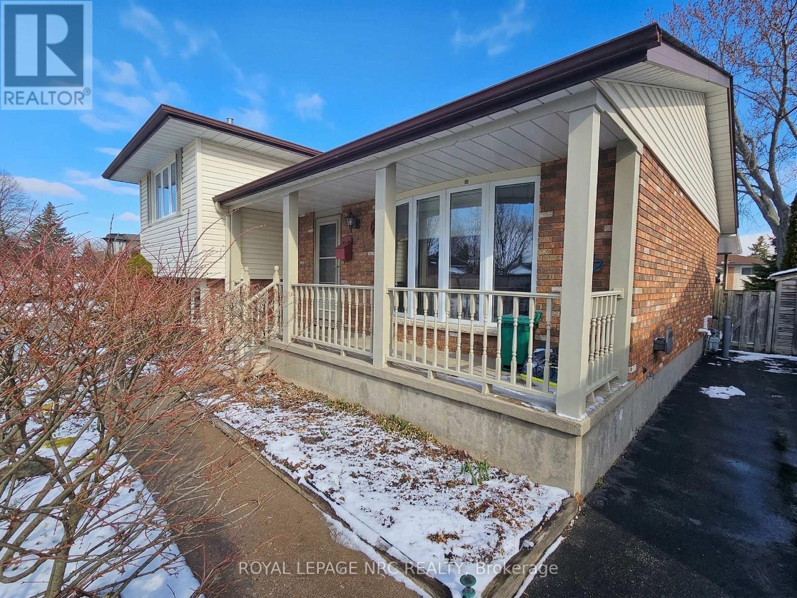 78 Page Drive, Welland, Ontario L3C 6E4 - Photo 12 - X12747326