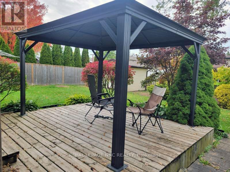 78 Page Drive, Welland, Ontario L3C 6E4 - Photo 5 - X12747326