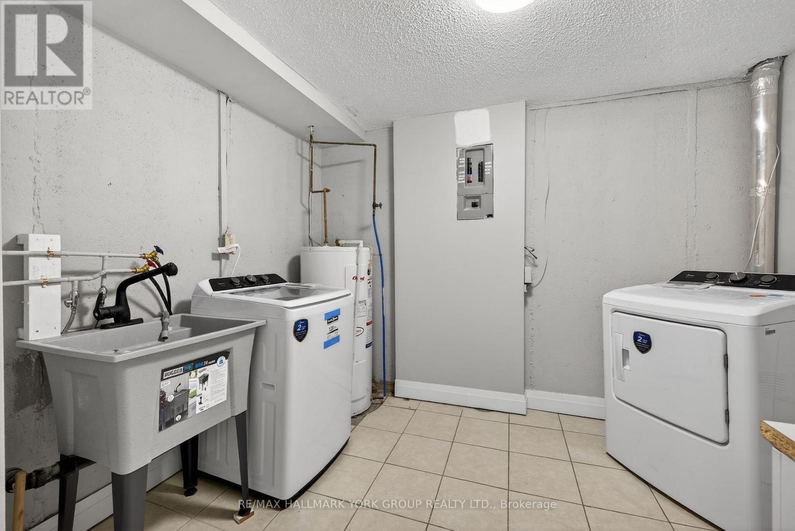 33 - 169 Milestone Crescent, Aurora, Ontario  L4G 3M2 - Photo 11 - N12680022