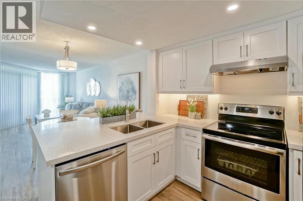 5090 Pinedale Avenue Unit# 605, Burlington, Ontario  L7L 5V8 - Photo 7 - 40813438