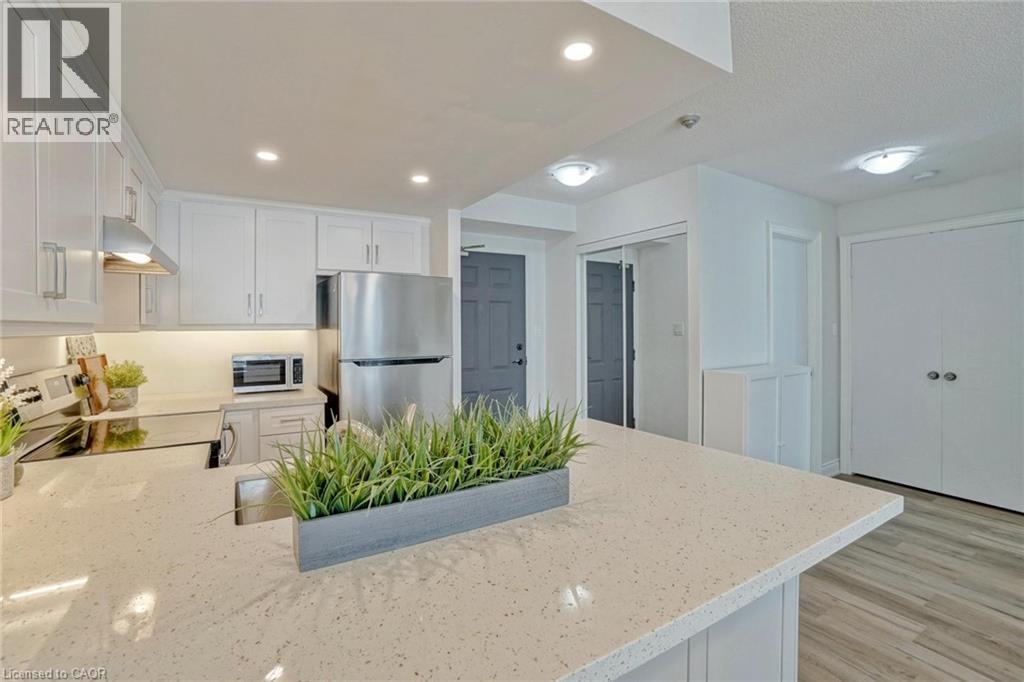 5090 Pinedale Avenue Unit# 605, Burlington, Ontario  L7L 5V8 - Photo 6 - 40813438