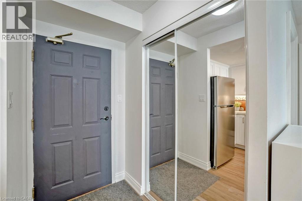 5090 Pinedale Avenue Unit# 605, Burlington, Ontario  L7L 5V8 - Photo 4 - 40813438