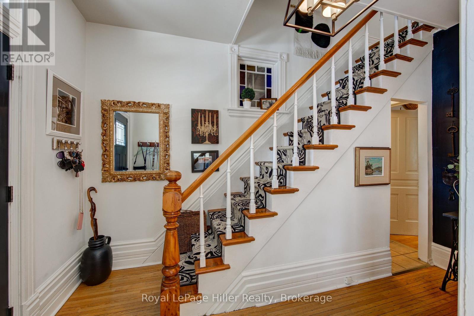 24 Avon Street, Stratford, Ontario  N5A 5N4 - Photo 4 - X12899600