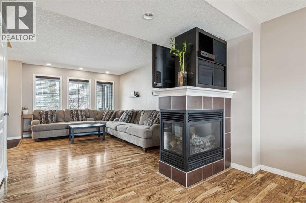 77 New Brighton Heights SE, Calgary, Alberta  T2Z 0P7 - Photo 7 - A2293866