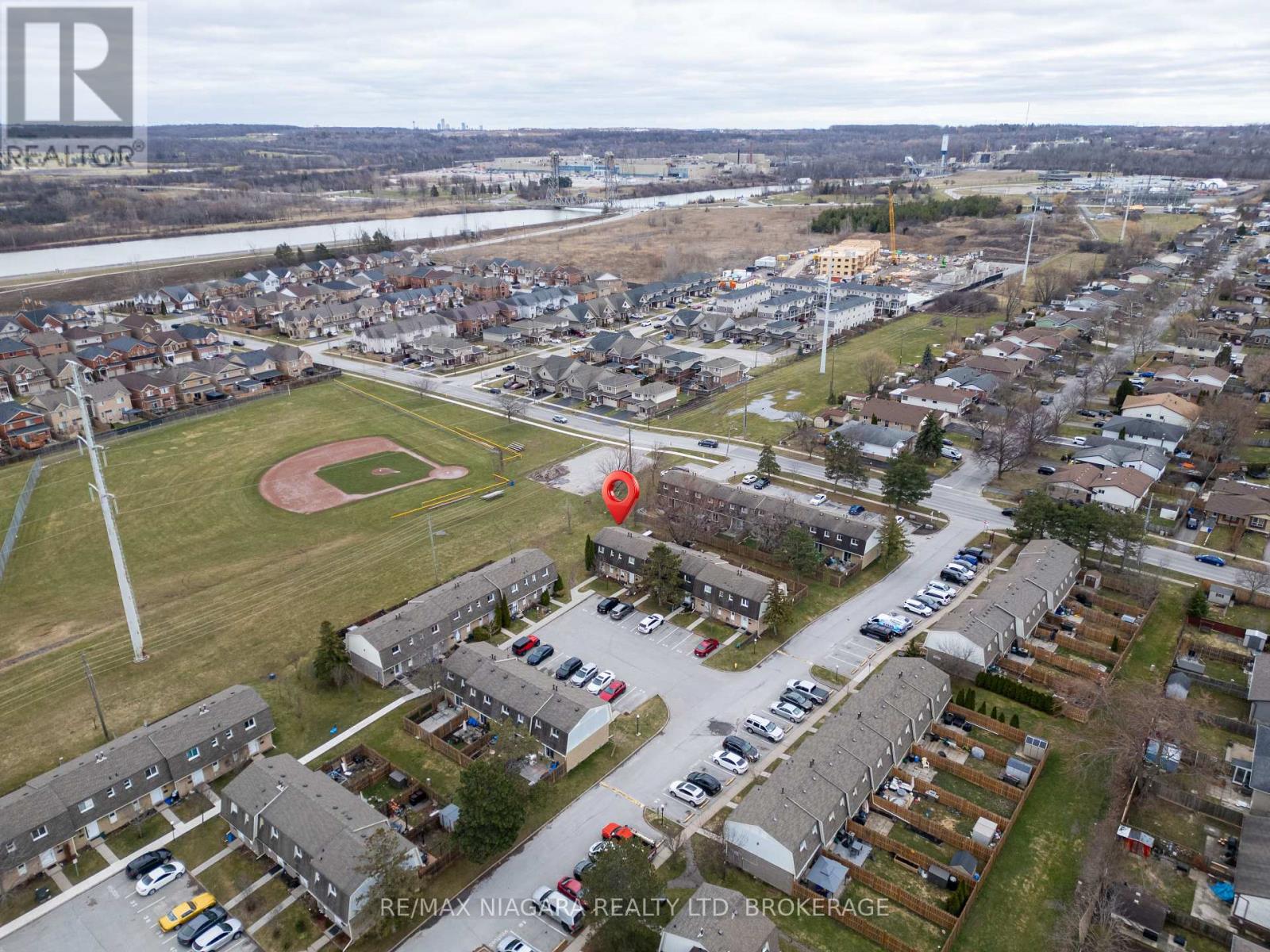 55 - 131 Rockwood Avenue, St. Catharines, Ontario  L2P 3K4 - Photo 3 - X12906928