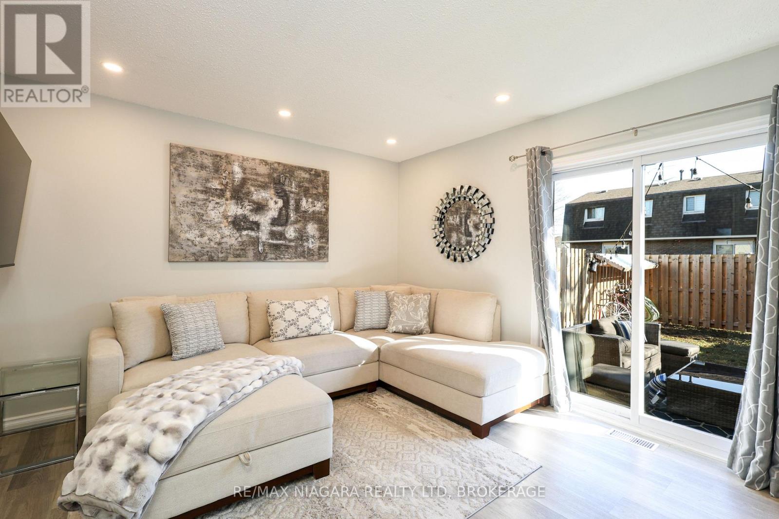 55 - 131 Rockwood Avenue, St. Catharines, Ontario  L2P 3K4 - Photo 8 - X12906928