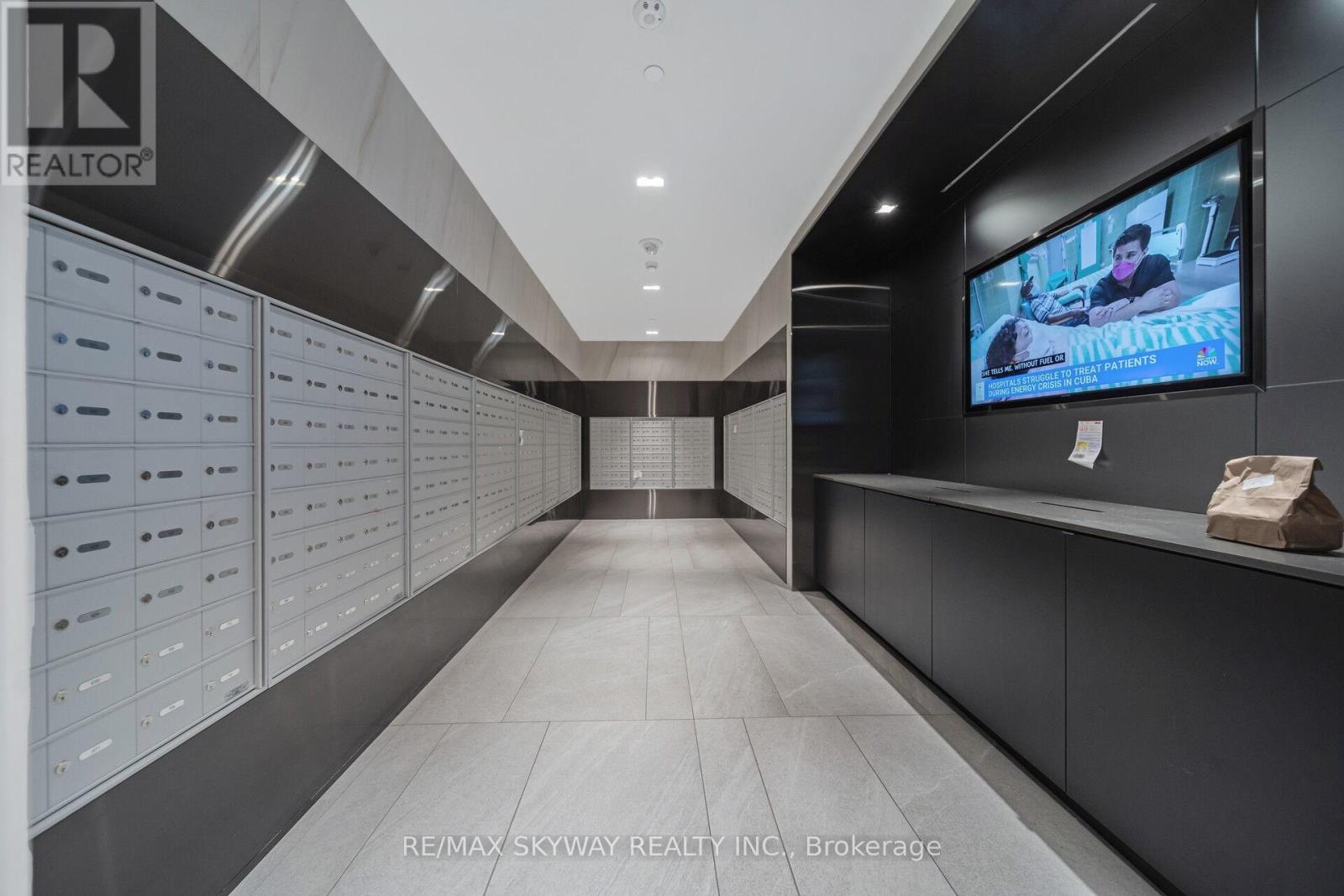 2101 - 319 Jarvis Street, Toronto, Ontario  M5B 0C8 - Photo 9 - C12900938