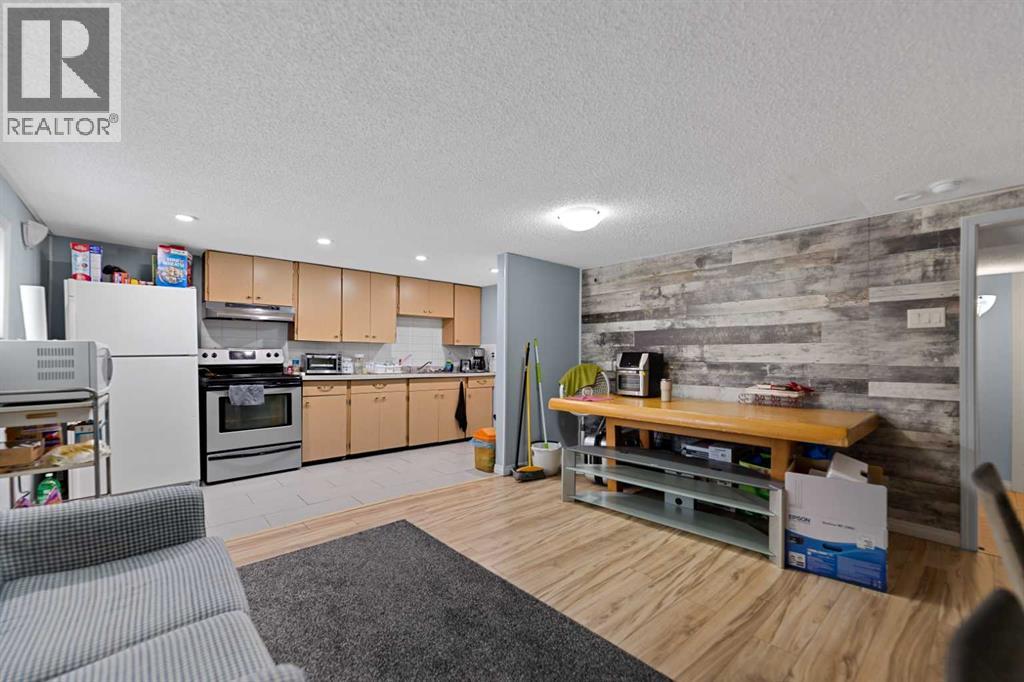 818 68 Avenue SW, Calgary, Alberta  T2V 0N4 - Photo 22 - A2295329