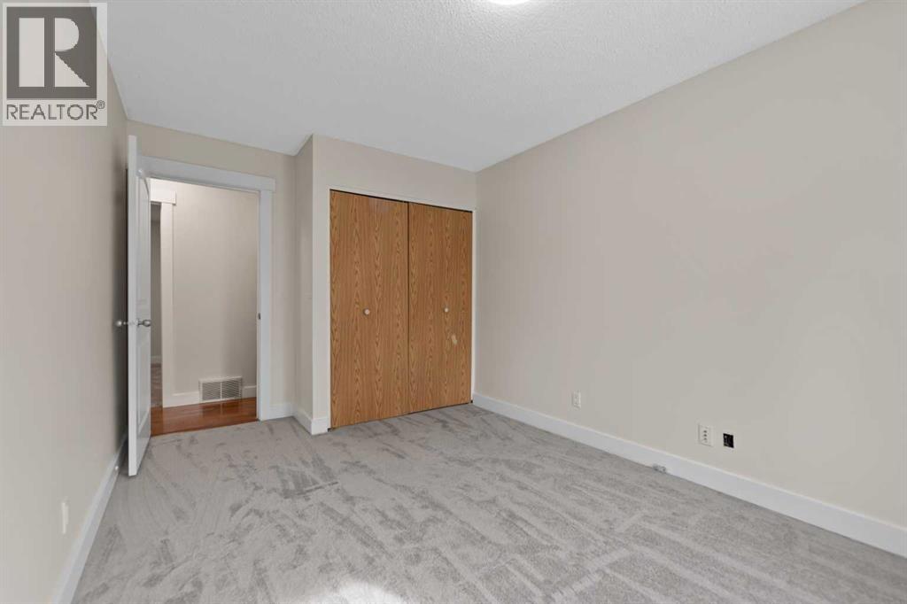 818 68 Avenue SW, Calgary, Alberta  T2V 0N4 - Photo 18 - A2295329